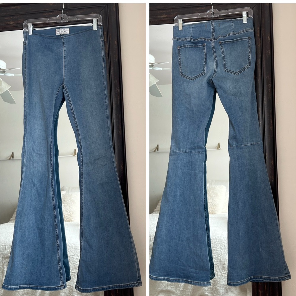 Free People Flare Light Wash Jeans size 25 Western Festival Concert